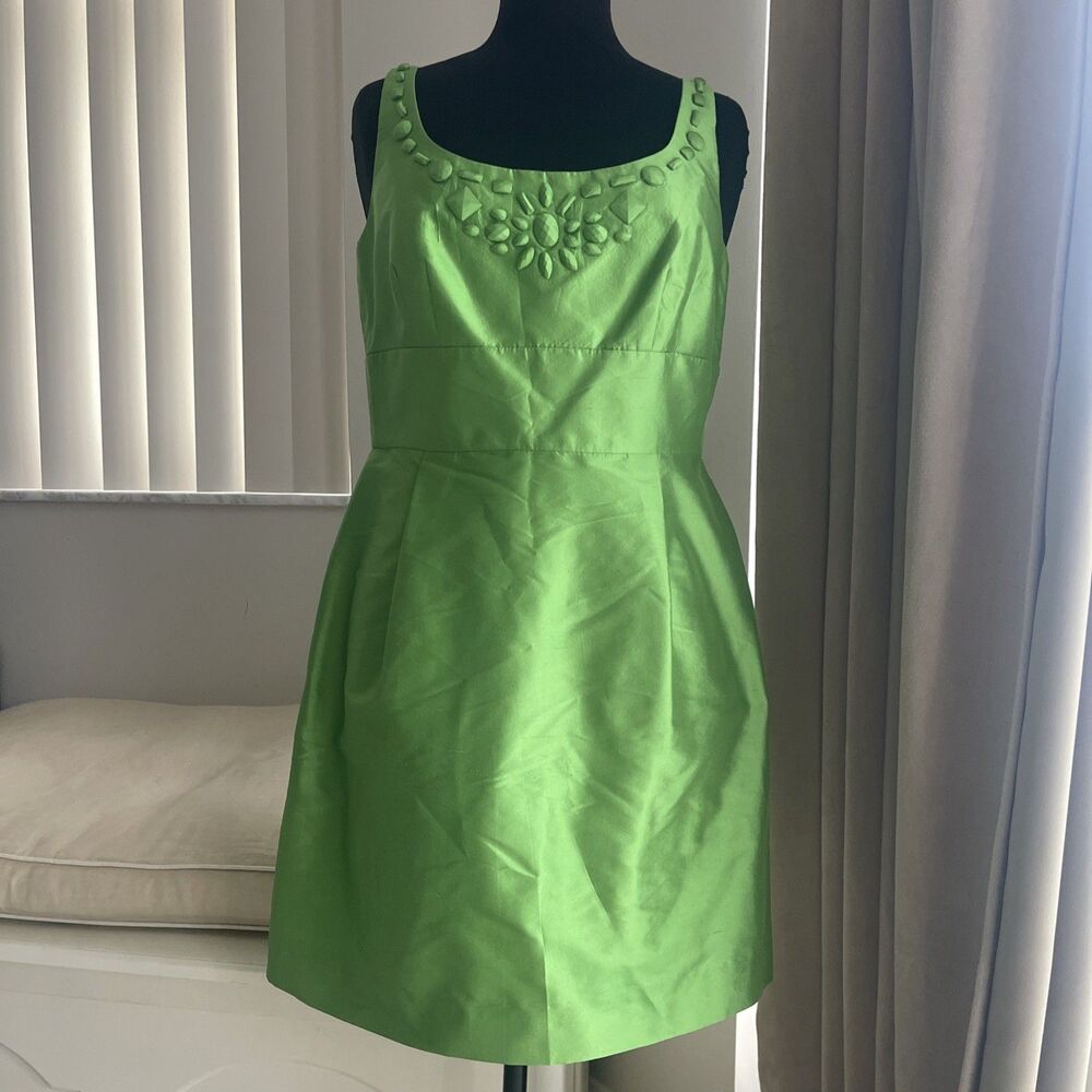 VTG 60s Bright Green Shantung Sleeveless Scoop Neck Embellished Cocktail Dress S